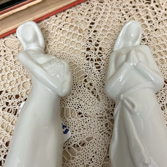 🛍5 for$25 Sales Women Figurine - Picture 7 of 7